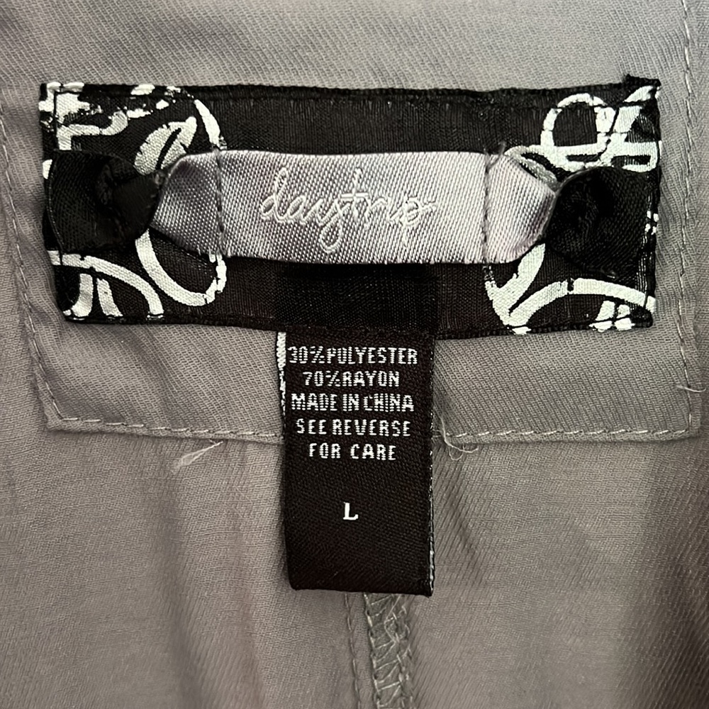 Jacket - Picture 2 of 5